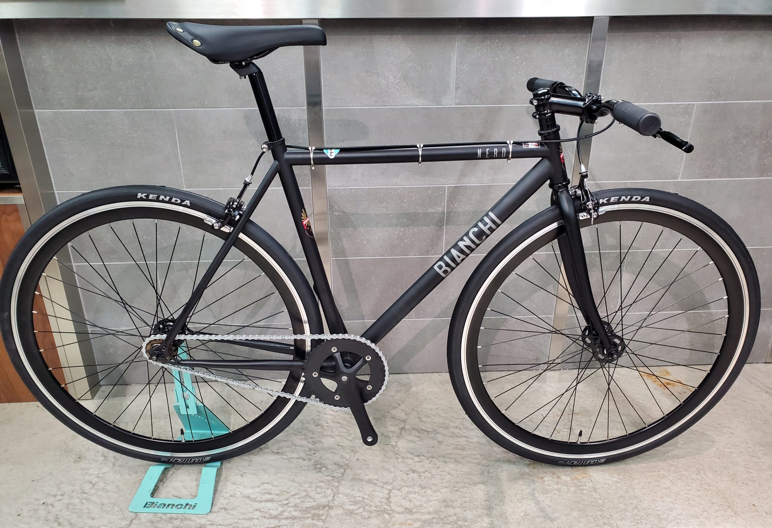 BIANCHI PISTA NERO SS US Model ピスタ ネロ 直売卸値 www.dskorinthou.gr