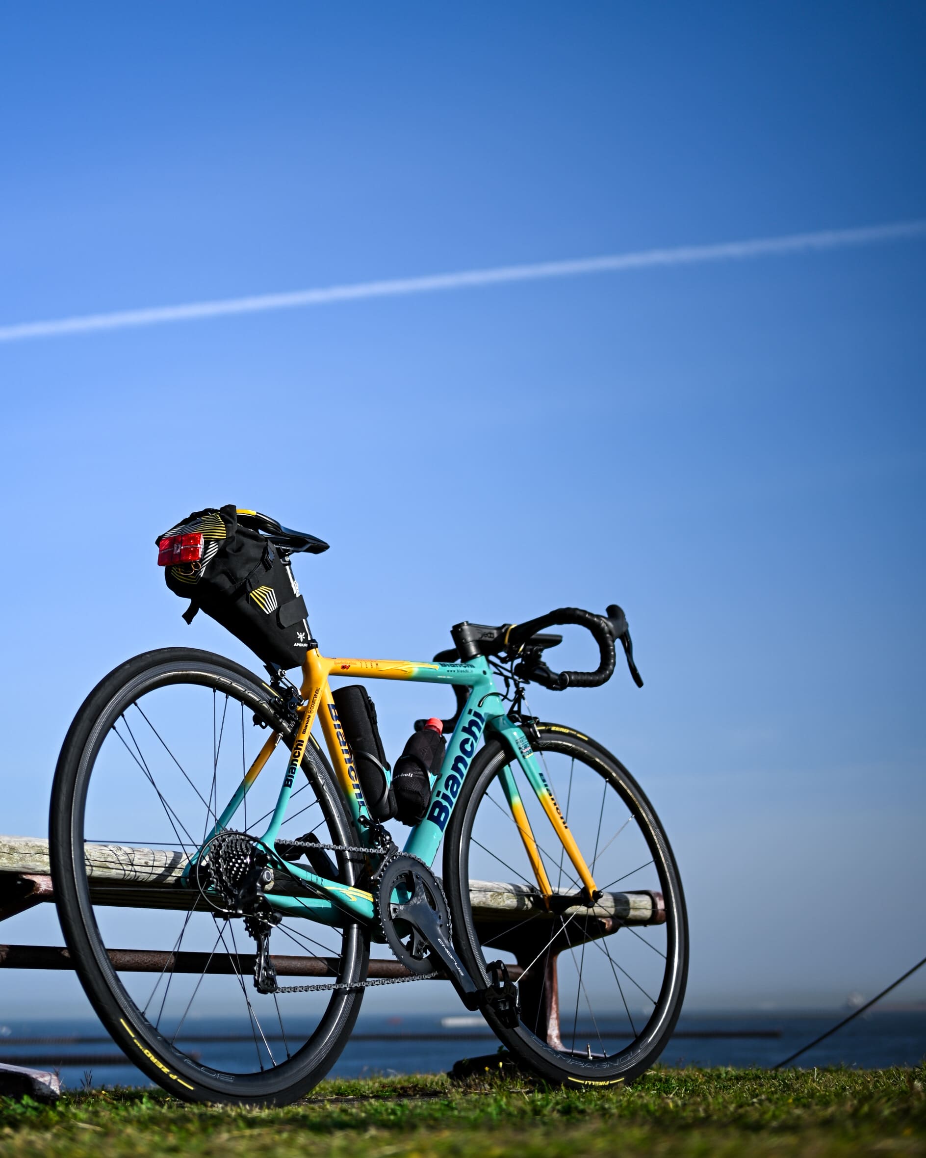 Bianchi ロードバイク 水色とオレンジ Bianchi ロードバイク 水色と