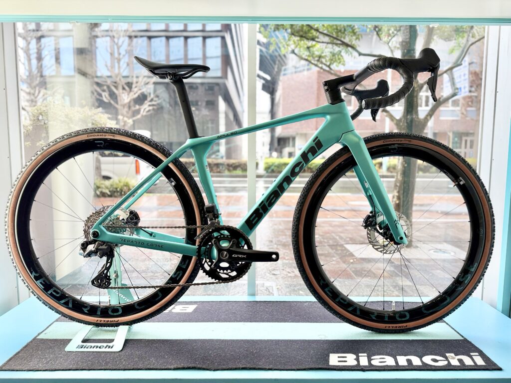 横浜】国内最速入荷！「IMPULSO RC SHIMANO GRX 825 Di2」 - BIANCHI-STORE